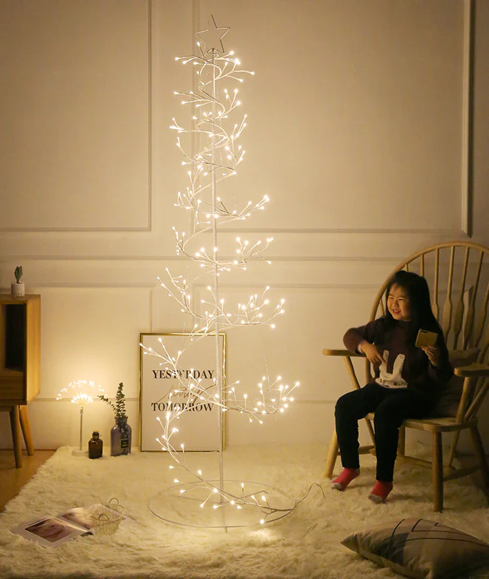 Lámpara Árbol Estrella LED – Decoración Navideña Elegante e Impermeable